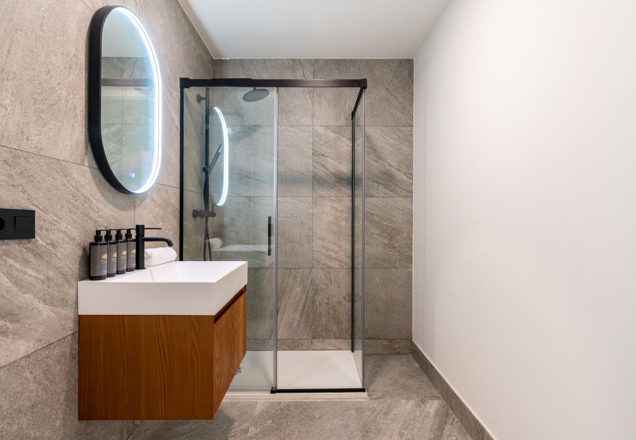 Estudio en Sevilla - 101 - Visibilidad Reducida