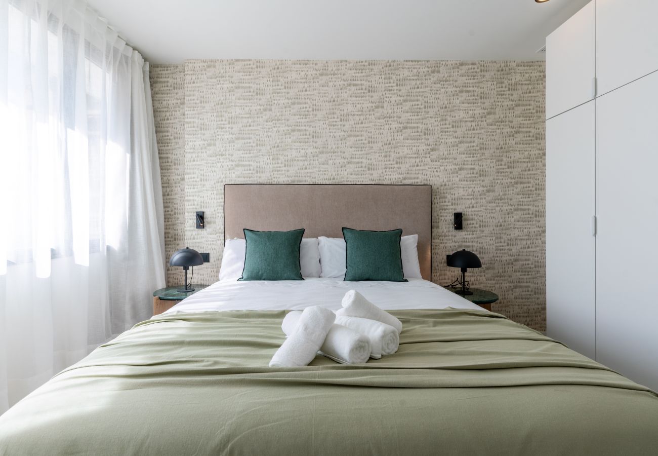 Aparthotel in Seville - 212-COM