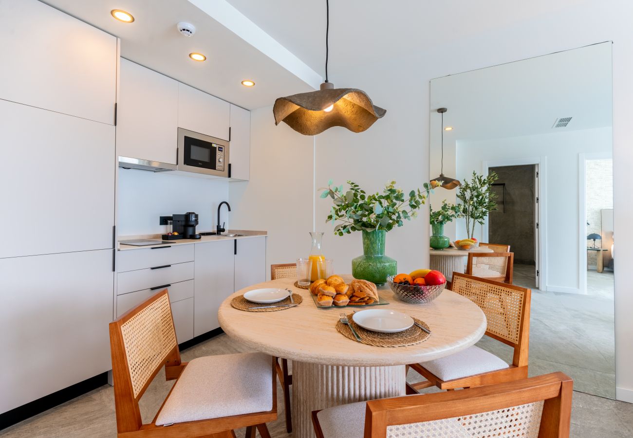 Apartment in Seville - 103-105