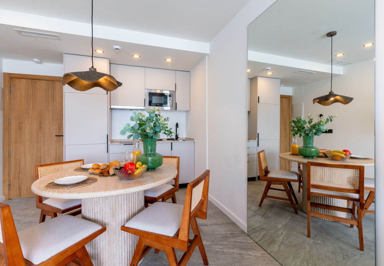 Apartment in Seville - 103-105