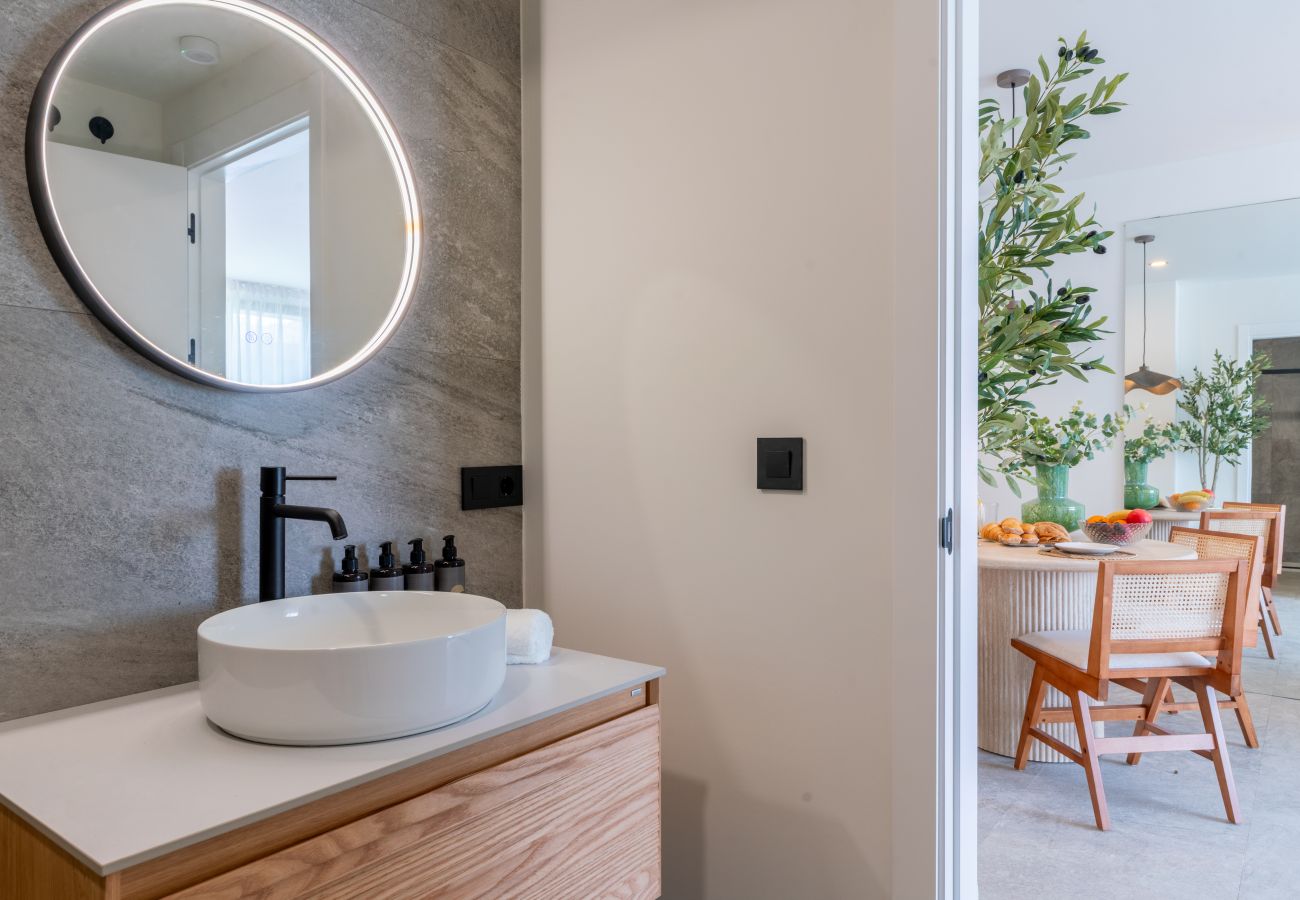 Apartment in Seville - 103-105