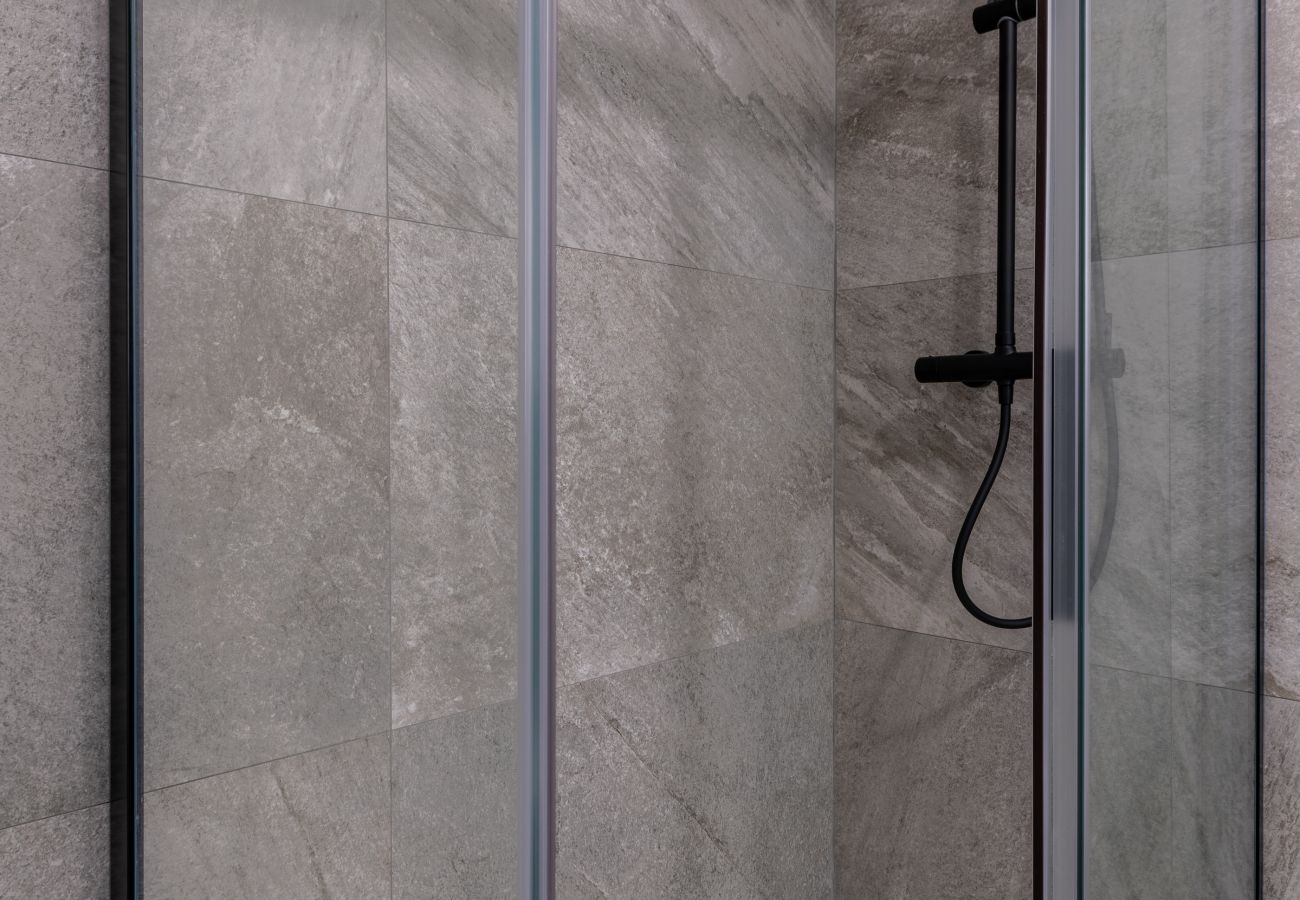 Apartment in Seville - 103-105